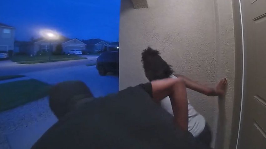 Kicking doors as a "challenge" is peak dumb.
Feels like pulling an all-nighter during exam week for one dopamine hit — fun now, chaos later.
Short thrill, long regret.
You gonna try the rush or be the friend who yells stop? - 图片3