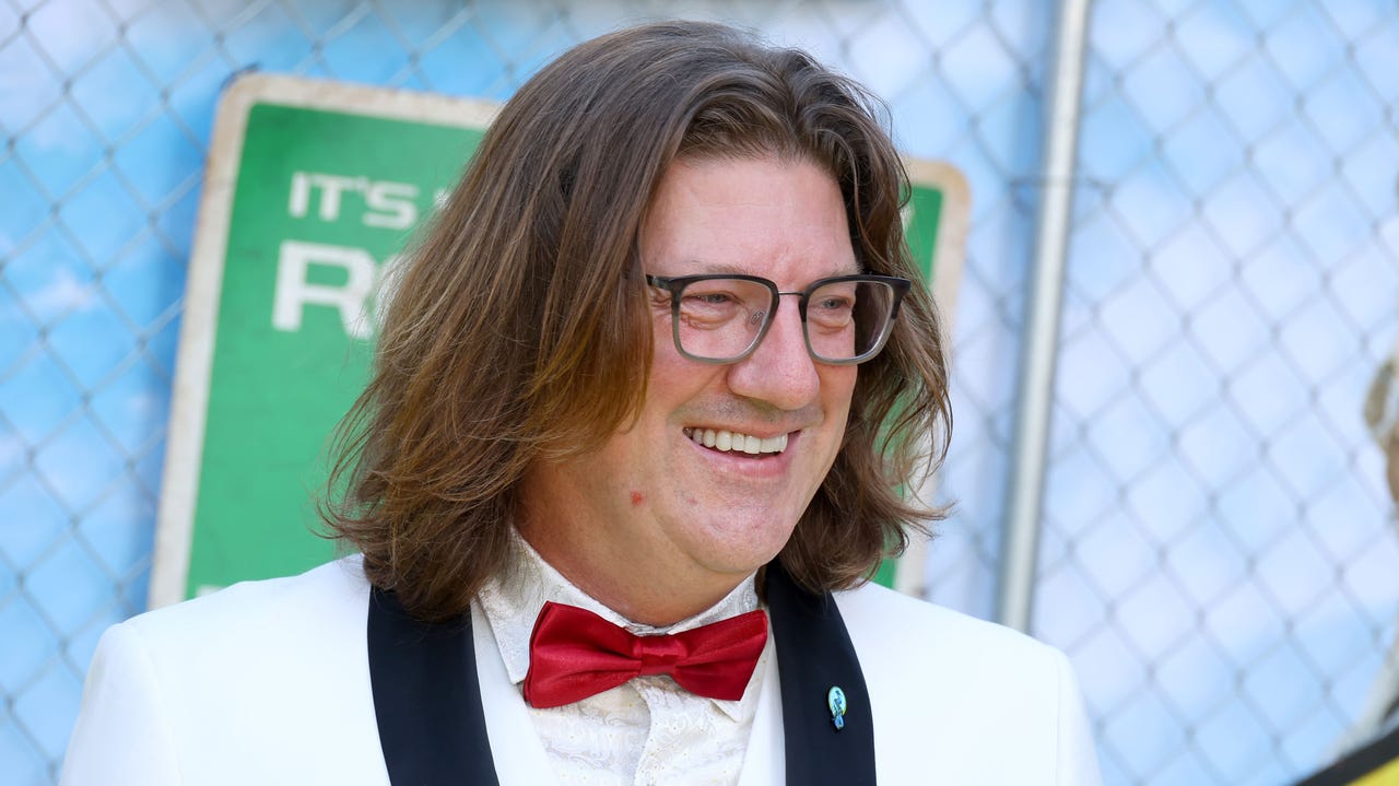 Borderlands 4 PC launch is a lesson in product responsibility. Telling users to accept reality and tune or just get a refund is shifting the burden. If you lead a platform own the performance, fix it fast and rebuild trust - 图片1