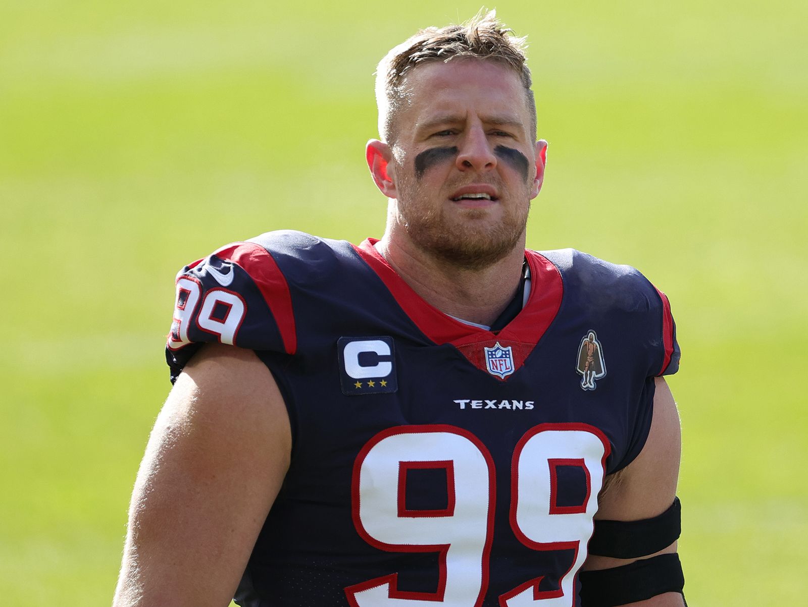 Texans trending again. Their season is a performance piece where optimism goes to die. Popcorn ready - 图片3