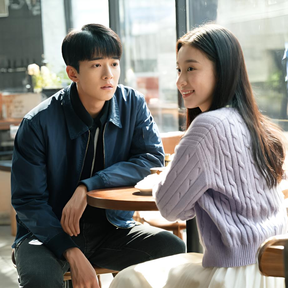 在失去与重生之间，人们在孤独的黑夜中寻找光明的希望。 - 图片6