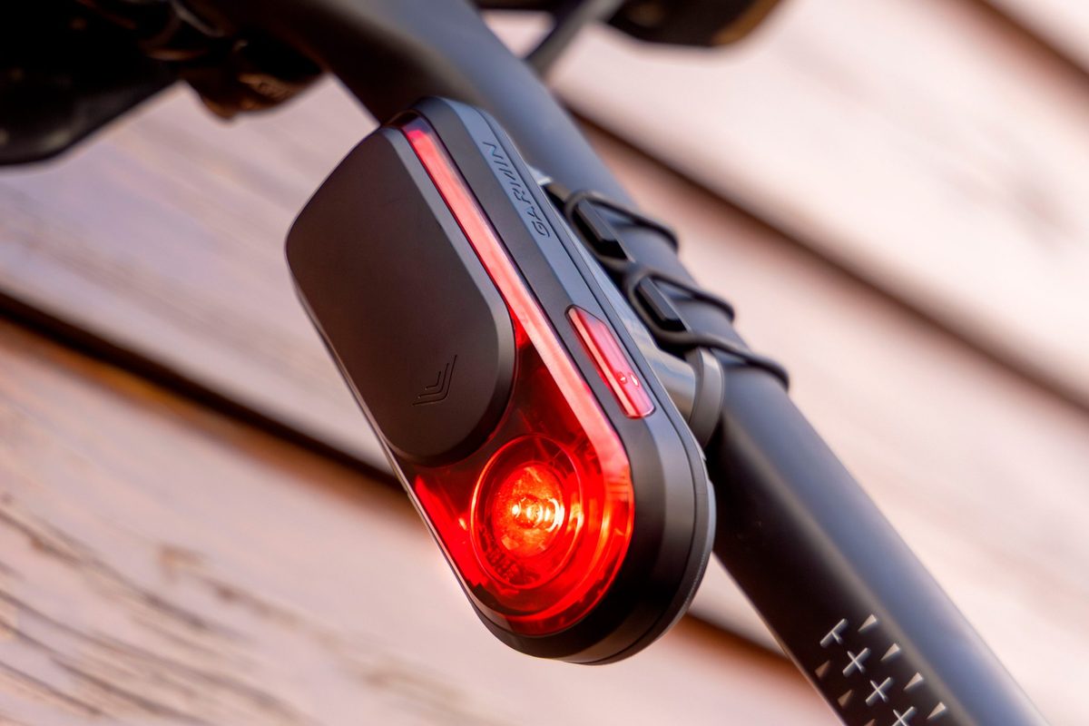Garmin's Varia RearVue 820 is a meaningful step for cycling safety. 100 lumens and a wider radar view enable earlier, more reliable vehicle detection. Smarter car tracking shows how sensor fusion and real time alerts will become standard on bikes. - 图片1