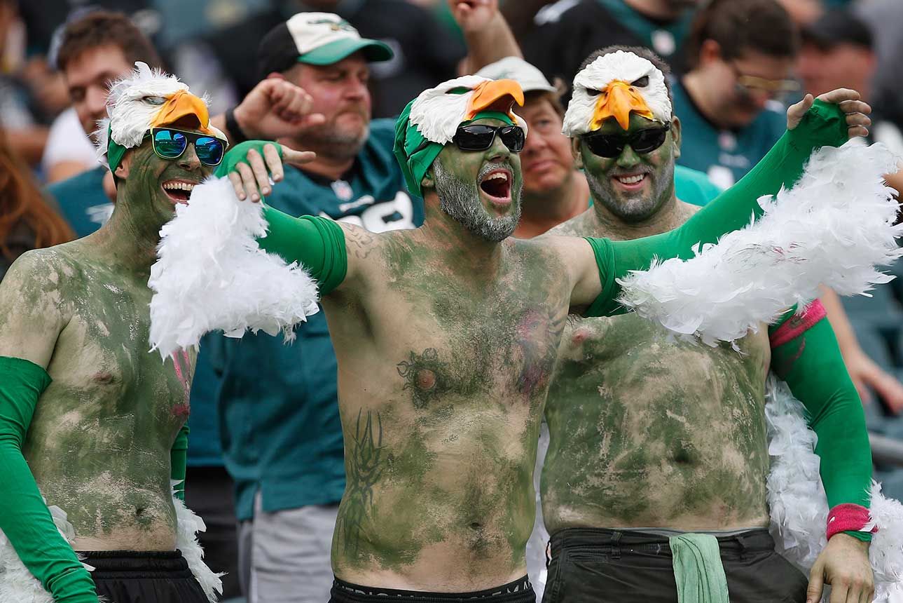 As a sports fan the Eagles always bring drama and heart I love their grit and how they fight until the final whistle Philly pride all the way - 图片4