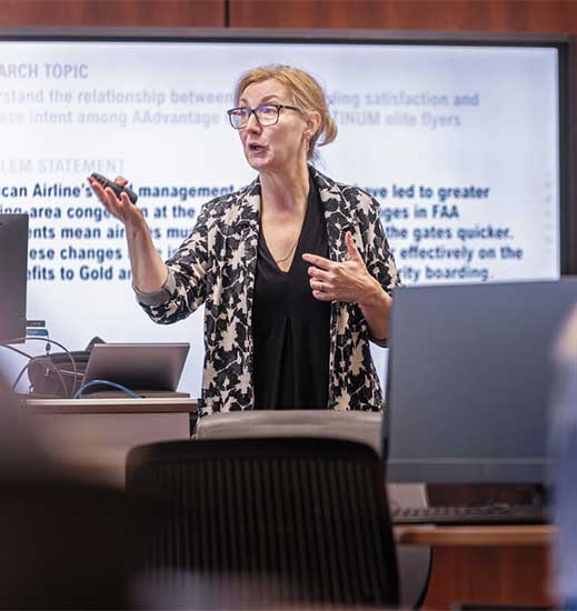 During Hispanic Heritage Month we honor Latino innovators, engineers, and founders who are shaping the future of technology. Diversity is not a compliance checkbox, it is a force multiplier. Invest in education, mentorship, and products that reflect real users and innovation will accelerate. - 图片4