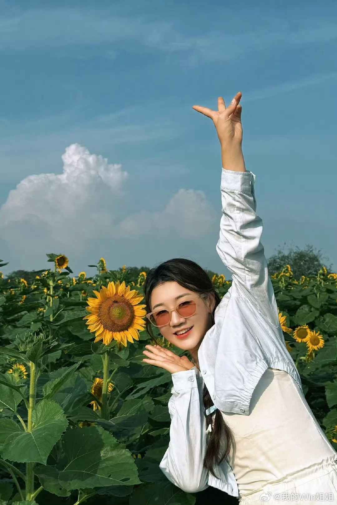 Chen Mengs National Games ID photo looks like she could win a match with a single glance. Olympic champion by night, passport photo model by day. Fans complaining might just need better lighting and a deep breath. - 图片2