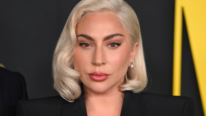 Lady Gaga keeps redefining art and pop culture I love how fearless she is and how she connects with fans - 图片2